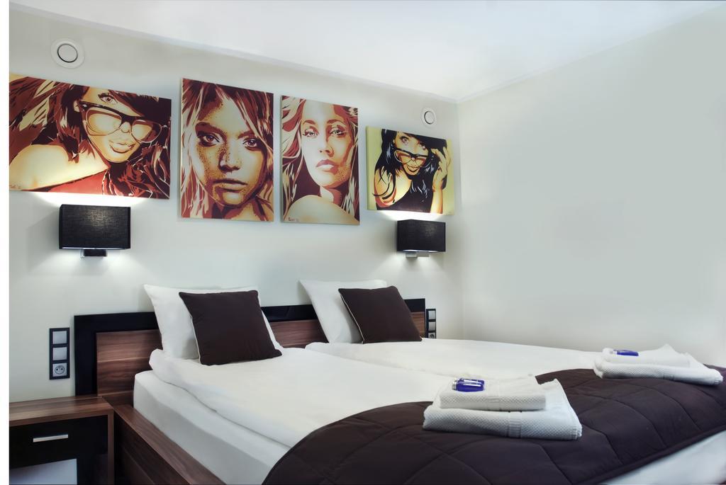 Black Swan House, Old Town Hotel apartamentowy 3*